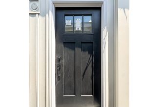 Rockwell_InteriorBlackPackage_Door_100625